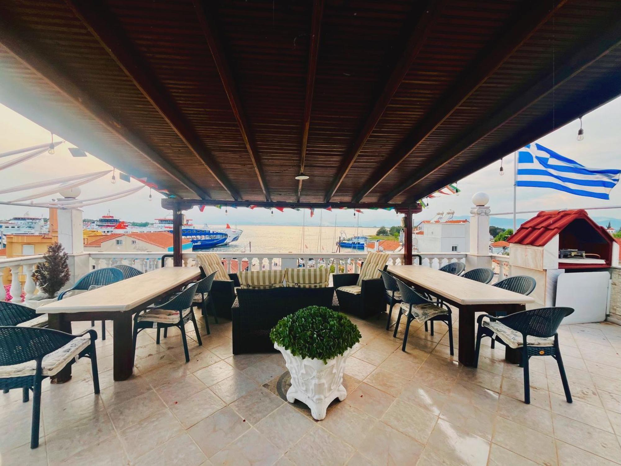 Hotel Holiday Keramotí Kültér fotó